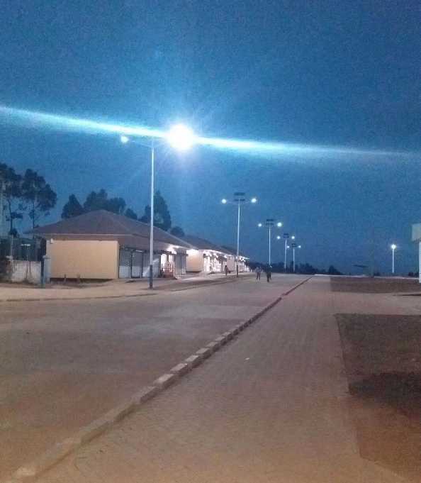 张掖市非洲科特迪瓦太阳能路灯工程